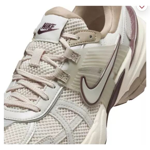 Nike V2K Run "Lt Orewood Brn/Light Bone/Khaki/Earth" Sneaker Womans Size 12 - Picture 6 of 7